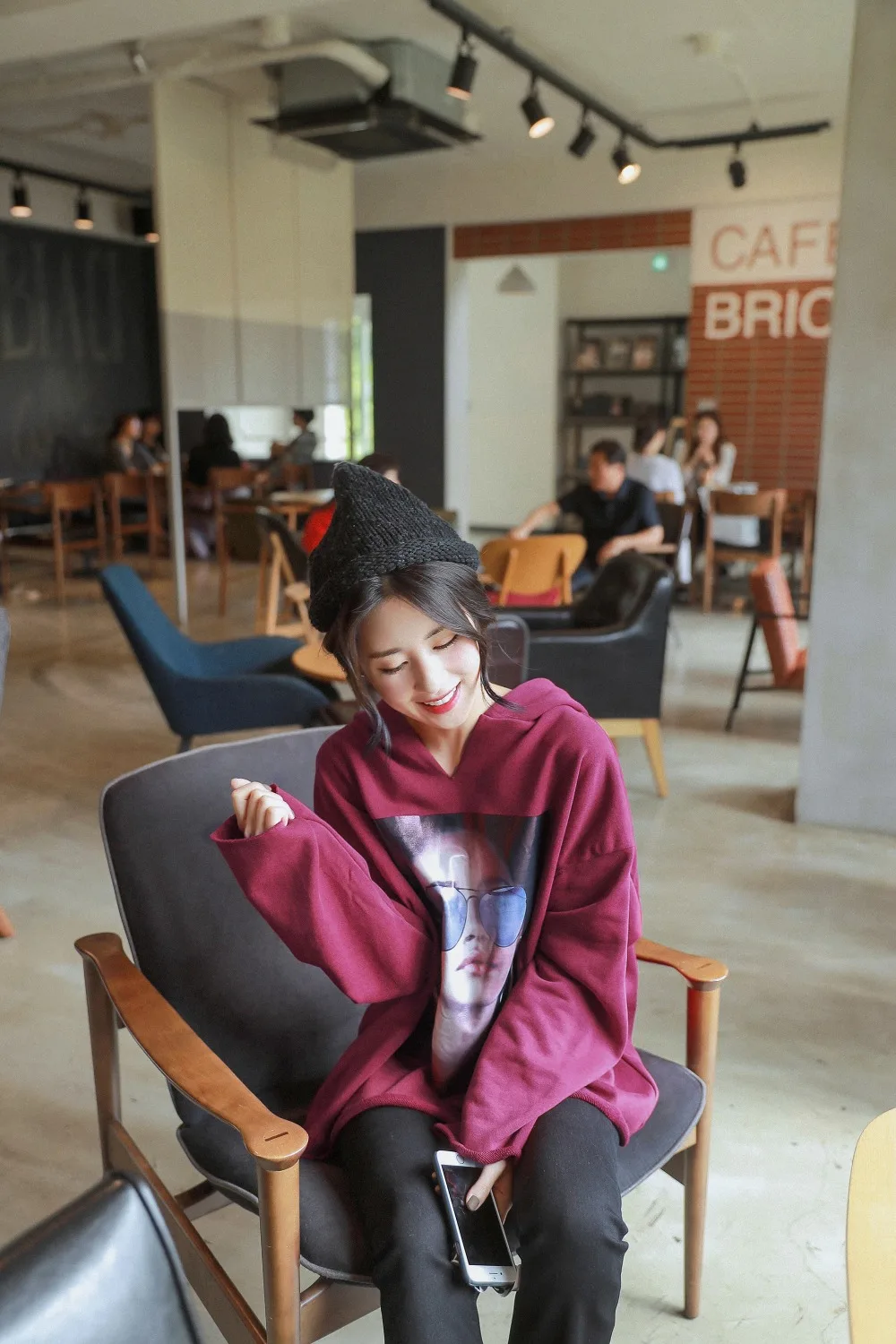BI2I7824