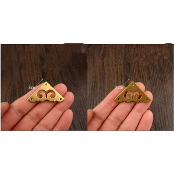

Brass Wooden Box Flat Coner,Wine Box Protectors,Furniture Cloud Cover,Triangle Corners Antique Hollow Pattern With Pins,3cm,8Pcs