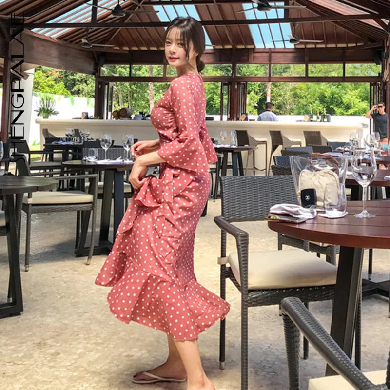 

SHENGPALAE Women Long Loose Dress 2019 New Spring Summer Female Vintage Pink Floral Print Pleated Ruffles Dress Vestidos HD238