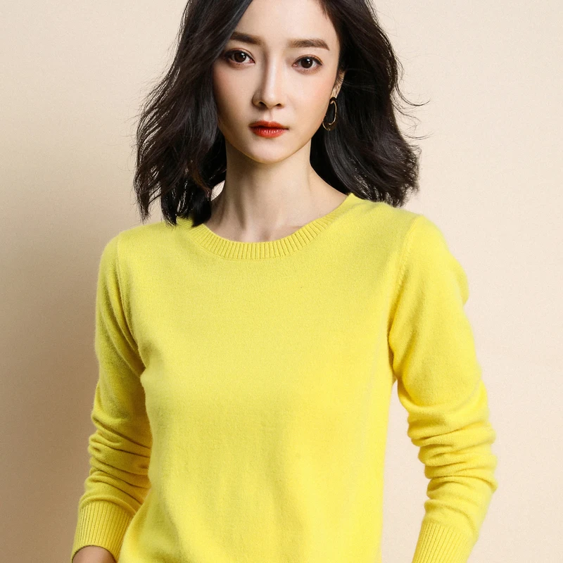2018 new autumn and winter women's round neck sweater knit bottoming Korean version of loose solid color women's sweater