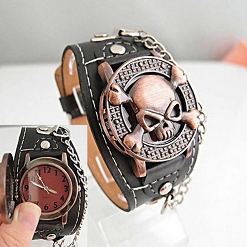 

Unisex Steampunk Skull Cover Wristbands Gothic Punk Biker Quartz Wrist Watch