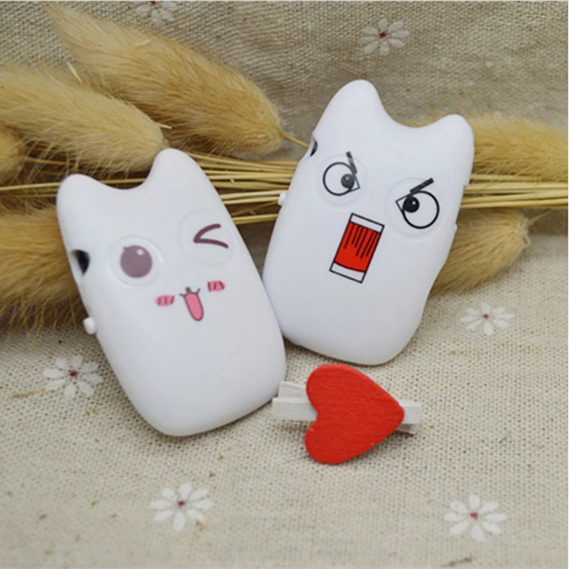 USB:2.0 4.8*3*1cm 4 Styles Cartoon Mini MP3 Player Cute Music Player Support TF Card MP3 Player