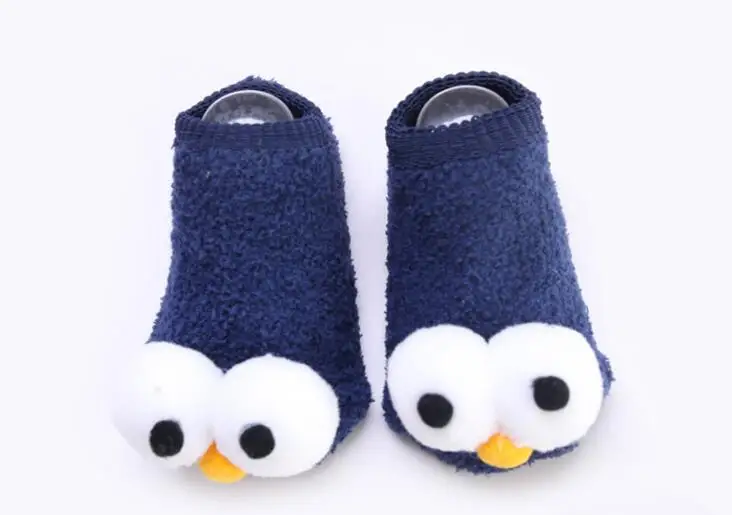 Dark Blue Осенние носки для малышей нескользящие носки из кораллового флиса носки-тапочки для маленьких мальчиков и девочек Одежда для младенцев с большими глазами аксессуары, теплые носки - Цвет: Dark Blue