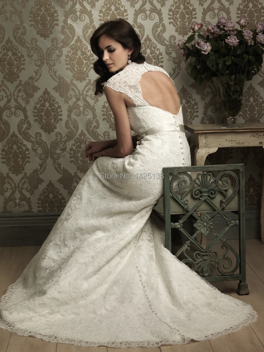 New Arrival Mermaid Sweetheart All over Lace Cap Sleeves Flowers Sashes Floor Length Wedding Dress Covered With Buttons|cover business|dress up