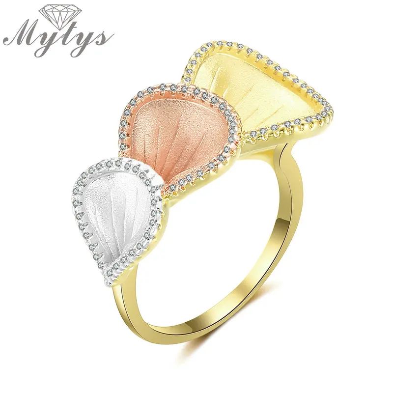 

Mytys Three Tone Gold Flower Ring for Women Elegant Accessories Party Gift Graceful Silver Yellow Rose Gold Color Ring R2100
