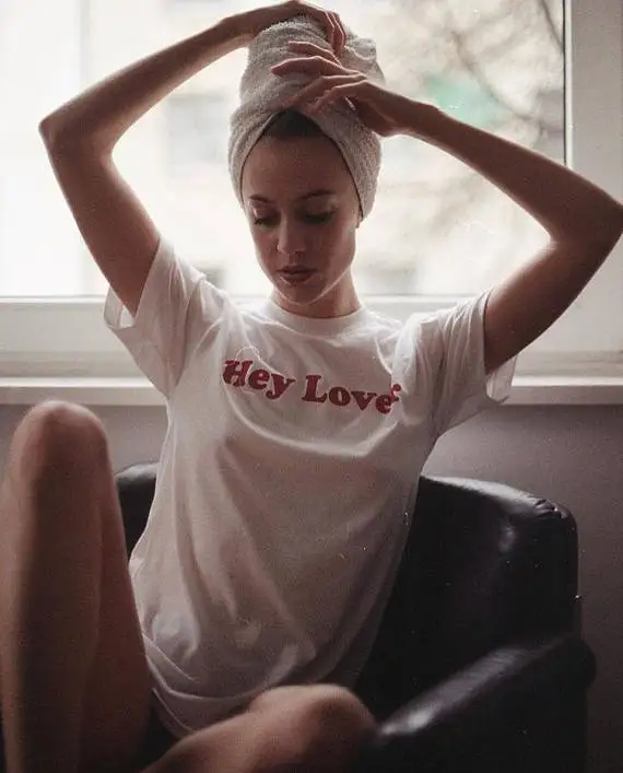 New Arrive Crewneck Hey Lover Red Letter Tumblr T Shirt Funny