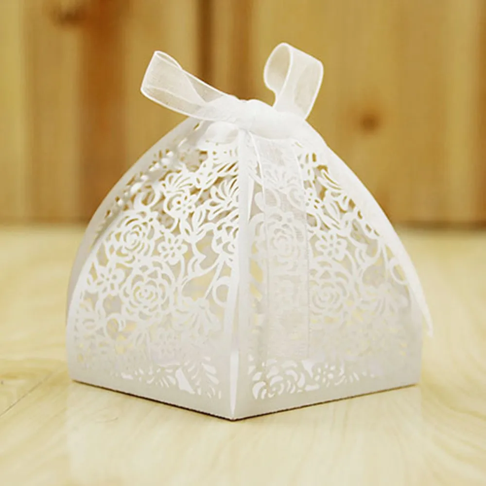 

50pcs Wedding Supplies Rose Laser Hollow Personalized Gift Box Packing Box Wedding Creative Candy Box For Wedding Birthday Party