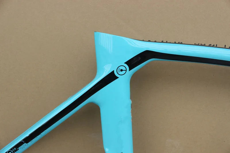 

2018 xr4 new model carbon road frame T1000 UD full carbon fiber road bicycle frame ,carbon frame size 47/50/53/55/57cm