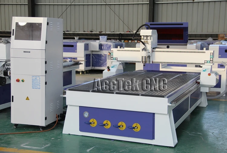 Профессиональная деревянная дверь делая cnc маршрутизатор машина 1325 которая