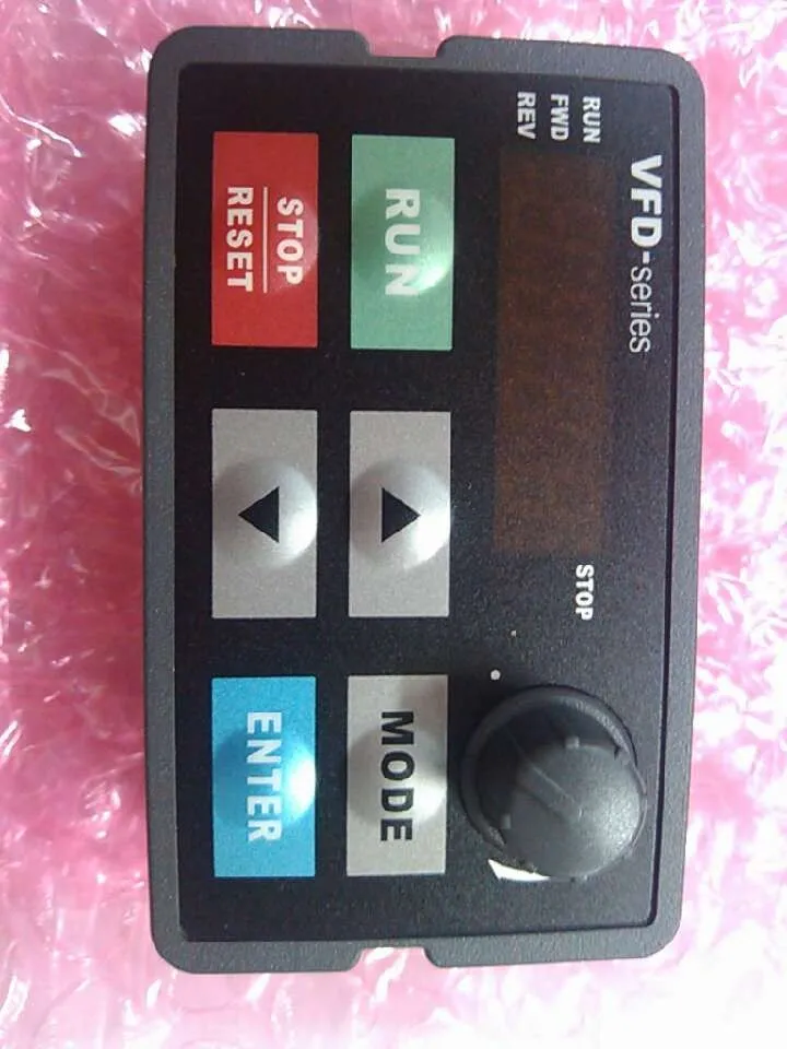 VFD004E43A VFD-E серии VFD преобразователь частоты 400 Вт 380 кВт 600 л.с. 3 фазы в Гц с панелью управления