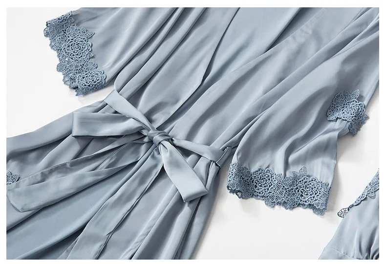 8967398945_1971552434