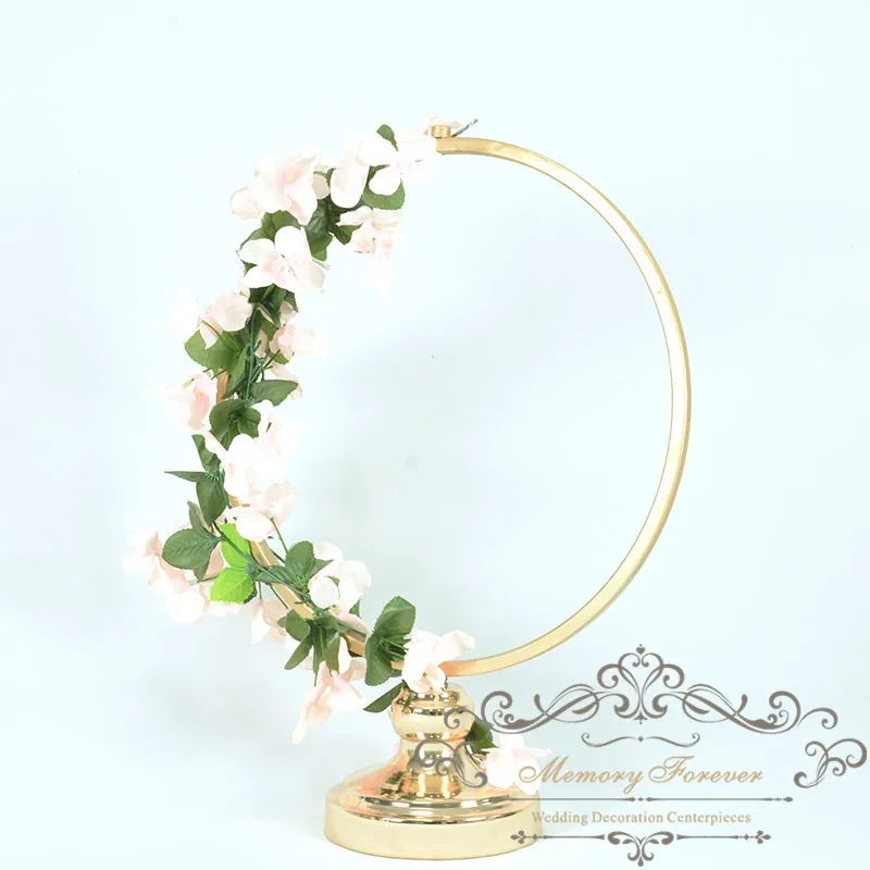  2019 latest wedding centerpieces round flower stand metal flower vase gold rack for table decoratio
