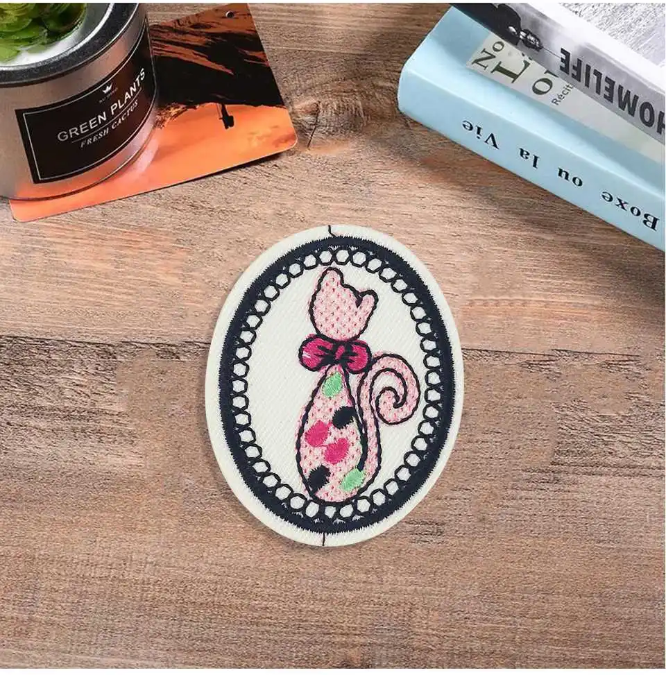 Embroidered Cartoon Iron On Patches Garment Butterfly Bird Tongue Flowers Ice Cream Bow Duck Patches For Clothes Fabrics (11)