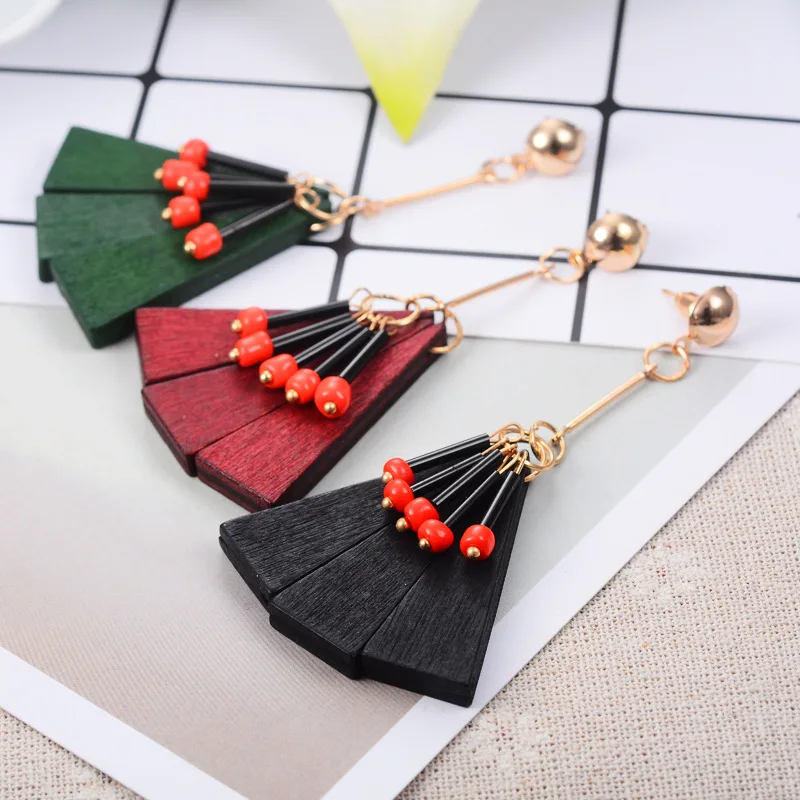 The new wooden bead earrings long Tassel Earrings shaped wood Wood