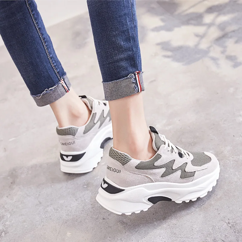 JINBEILEE 2019 Ladies New Running Shoes Breathable Casual Soft Bottom Sports Shoes Thick Bottom Old Shoes Women
