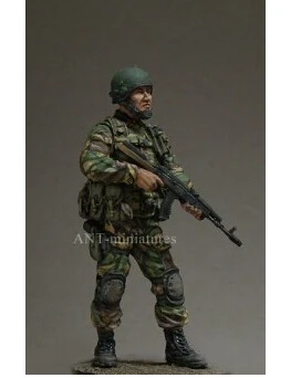 

1/35 Scale modern Russian Figure Resin Model Kit Free Shipping