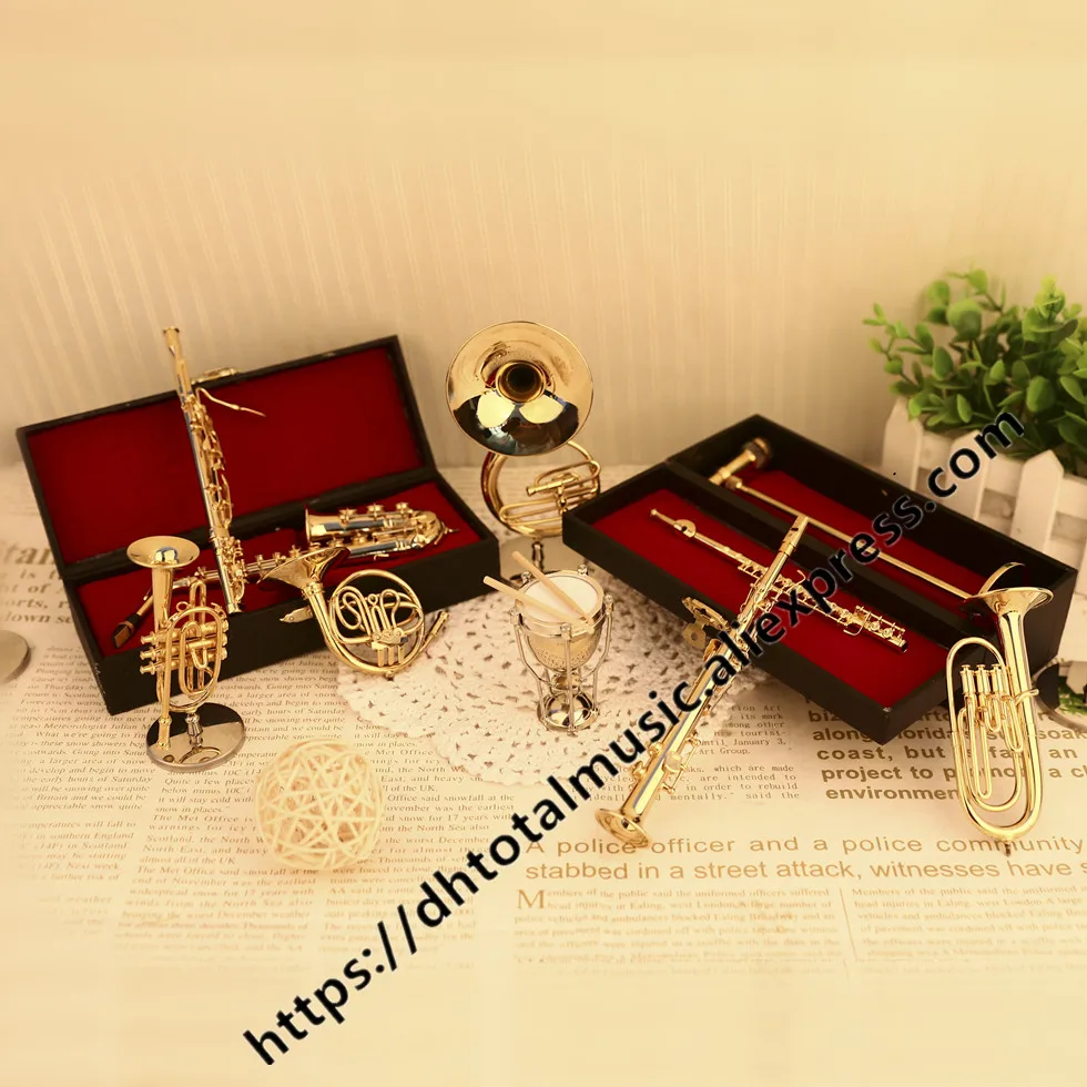 Trompette miniature Délicate plaqué or Mini ornement d'instrument