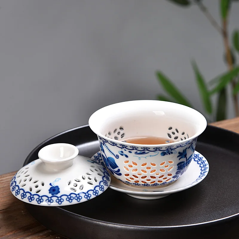 Hollow Honeycomb Kung Fu Tea Set Blue and White Porcelain Gaiwan 150ml Ceramic tea ware tureen