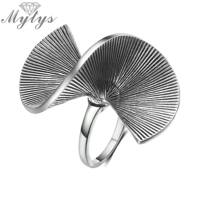 Mytys Vintage Old Silver Retro Punk Metal Rings for Women Wrap Geometric Design Mytys Vintage Old Silver Retro Punk Metal Rings for Women Wrap Geometric Design