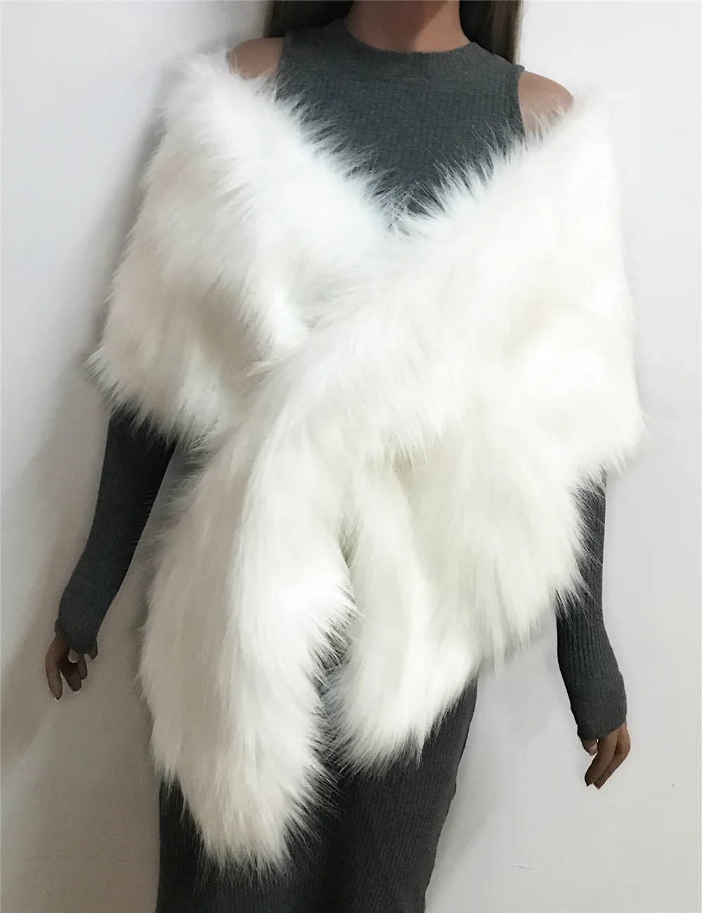 The autumn and winter new imitation fur big cape neck scarf multi-color joker scarf bride dress cross cape (10)