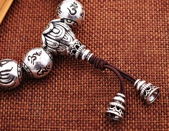 silver-bracelet068e