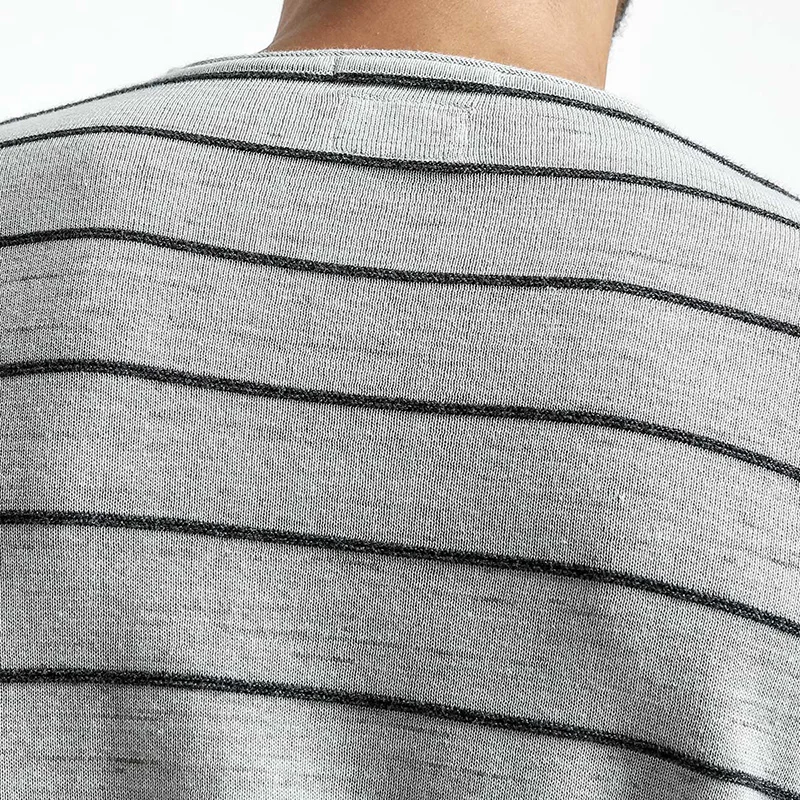 SIMWOOD 2019 Spring New Slim Fit Striped Sweater Men 100% Cotton Embroidery Thin Knitted Pullovers Curl Hem Plus Size MT017017 SIMWOOD 2019 Spring New Slim Fit Striped Sweater Men 100% Cotton Embroidery Thin Knitted Pullovers Curl Hem Plus Size MT017017