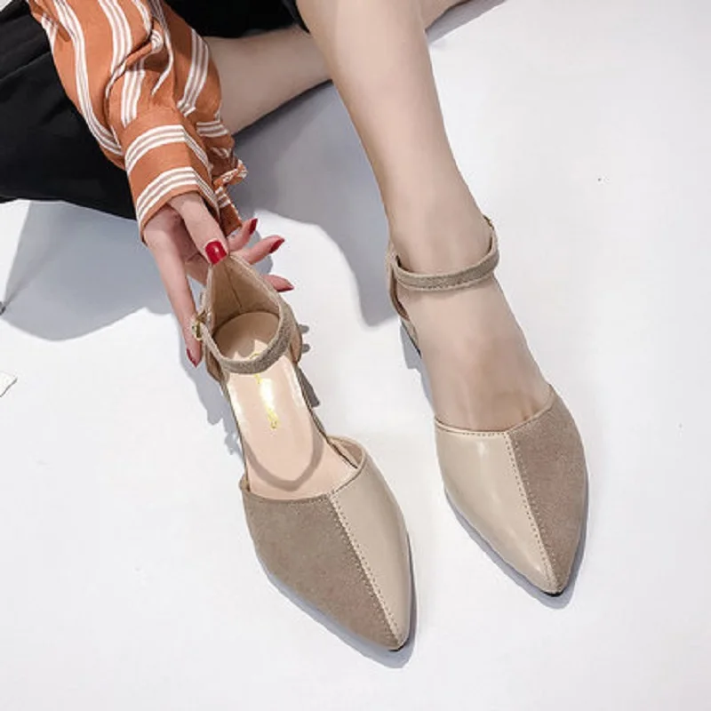 

2019 spring and summer new style with a word buckle with hollow baotou pointed thick with high heel women sandals