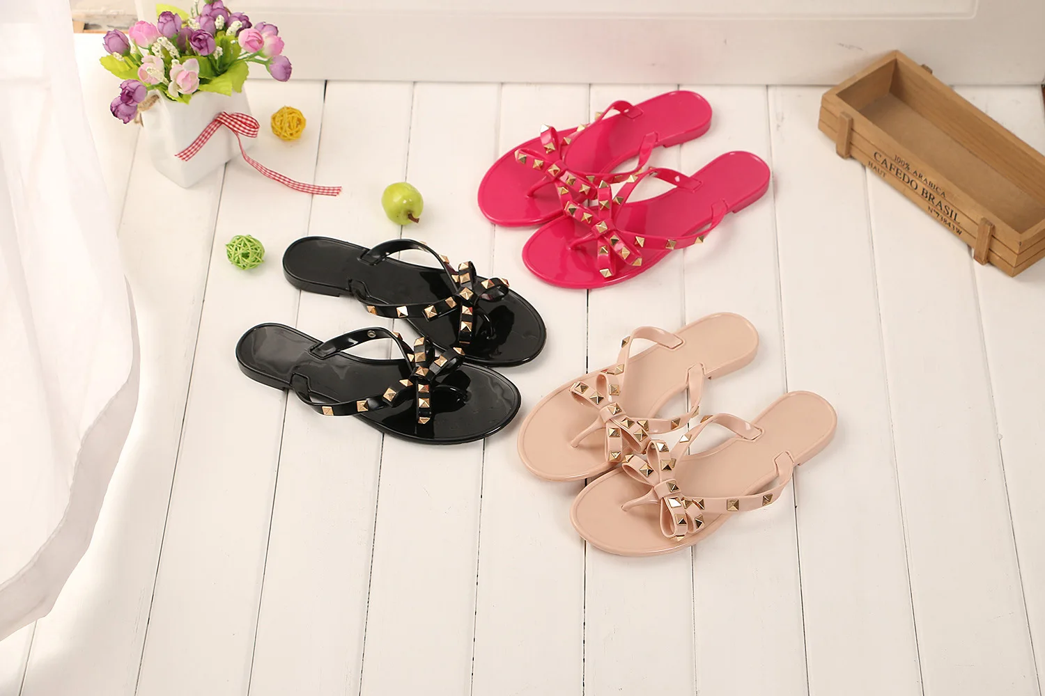 cool flip flops womens