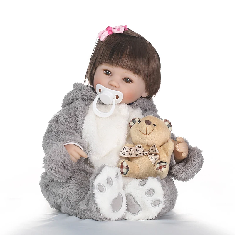 

Nicery 16-18inch 40-45cm Bebe Doll Reborn Soft Silicone Boy Girl Toy Reborn Baby Doll Gift for Child Gray Clothes Brown Bear