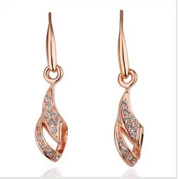 

Fashion Hot Sale New Arrival Copper With Nickel Free Hollow Luxrious Rhinestone Earrings E1138