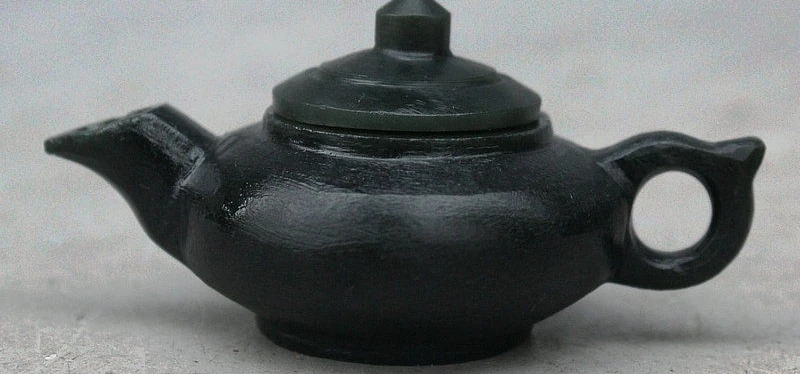 

China Wealth Hand Carved Black Green Jade Wine Pot Teapot Flagon Kettle Statue z
