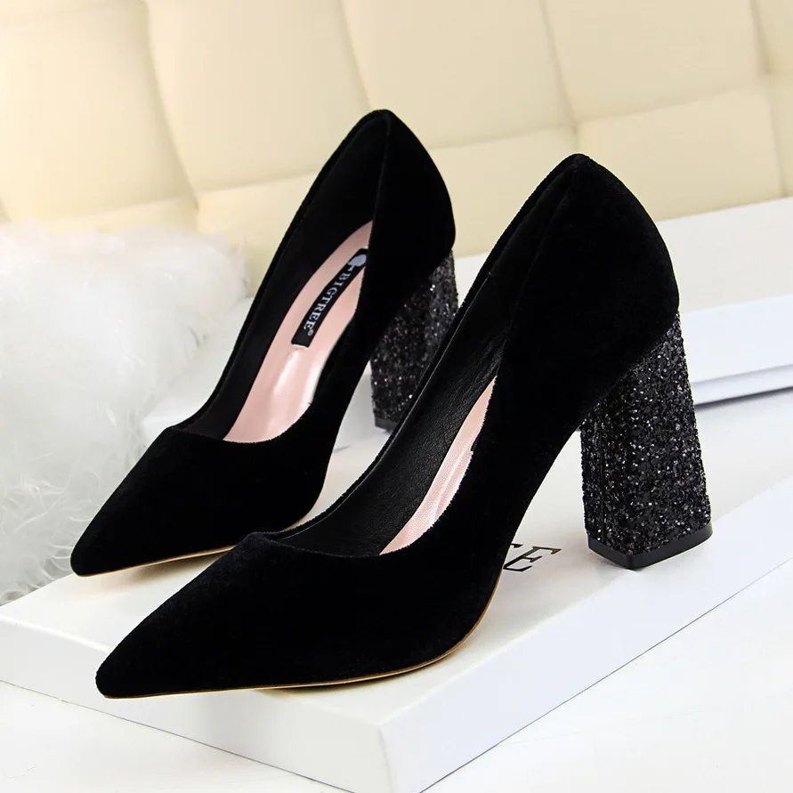 BIGTREE/женские туфли-лодочки в европейском и американском стиле; пикантные женские замшевые туфли с острым носком на высоком каблуке 8,5 см для ночного клуба - Цвет: Черный и бежевый