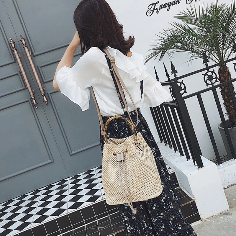 LJL New Drawstring Women's Straw Bucket Bag Summer Woven Shoulder Bags Shopping Purse Beach Handbag Straw Handbags Travel Bag