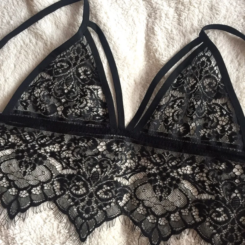 

Women's Bandage Short Crop Top Sexy Lace Cropped Feminino 2018 Women Cropped Tanks Top Camis Underwear Lace Bralette Bra Vest