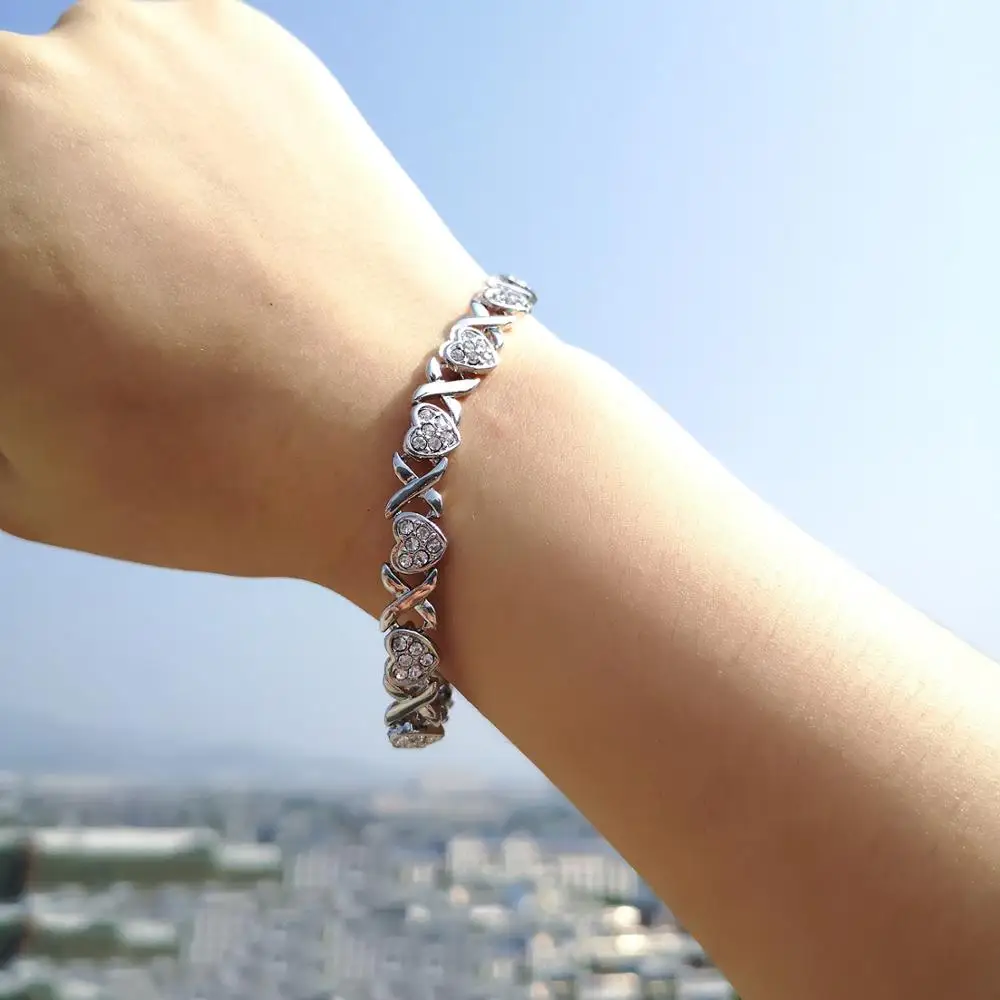 

Hip Hop Style Silver Gold Rhinestone Bracelet Tennis Chain Bracelets Women Men Heart Charm Link Chain Jewelry Couple Lover Gifts