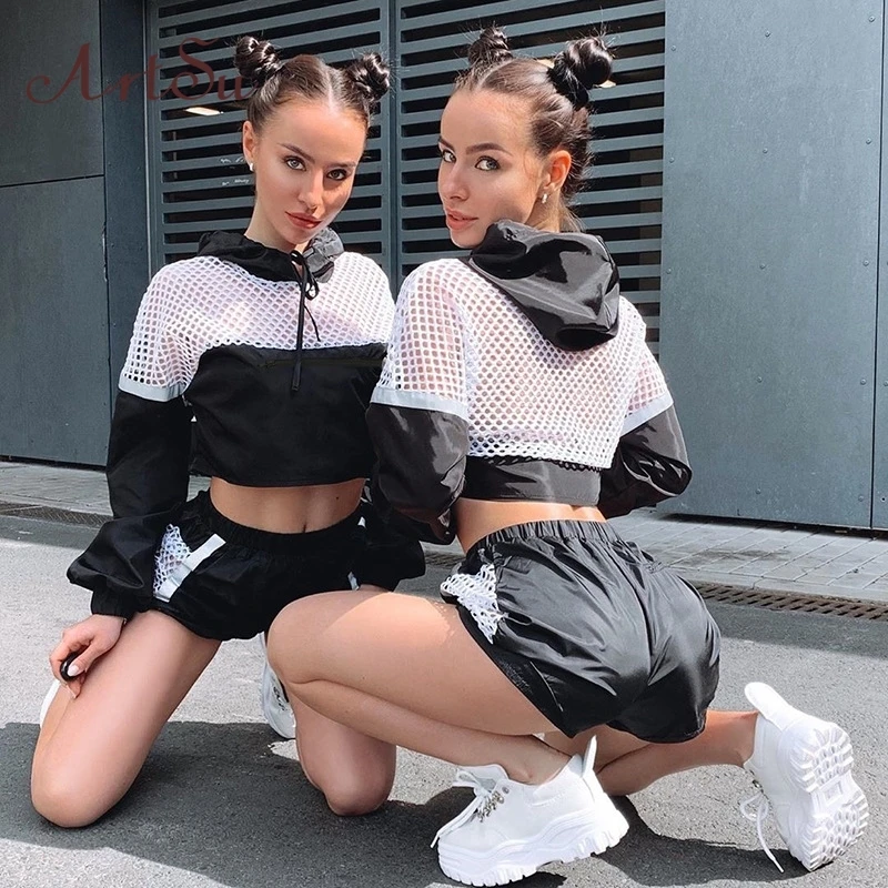 ArtSu Лоскутная Светоотражающая Harajuku футболка женская с длинным рукавом ажурная укороченная футболка женский, сетчатый топ с капюшоном футболка ASTS21085