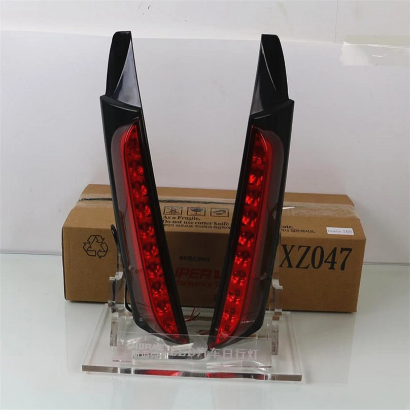 

Car Flashing 1 set For Toyota Fortuner 2015 - 2017 LED rear bumper lights brake tail light reflector running daytime lamp DRL