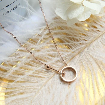 

YUN RUO 2018 New Arrival Rose Gold Color Fashion Dumbbell Round Pendant Necklace Titanium Steel Woman Jewelry Gift Never Fade