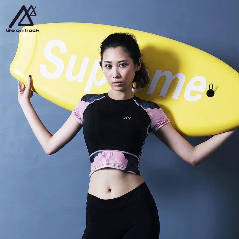 

Life On Track Summer Women Sports Suits Running Yoga Fitness Short Sleeve Tights Gym Sport Sets Breathable Tracksuits For Woman