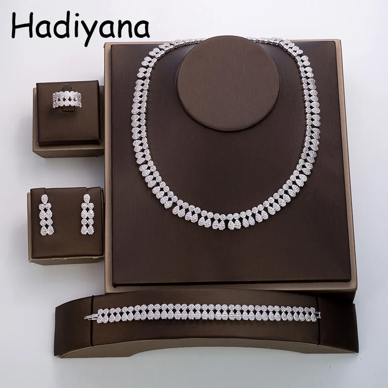 

HADIYANA Dubai Jewelry Sets Romantic Splice Elegant New Sleek Minimalist Design 4-pcs Bride Engagement Wedding TZ8044 Bisuteria