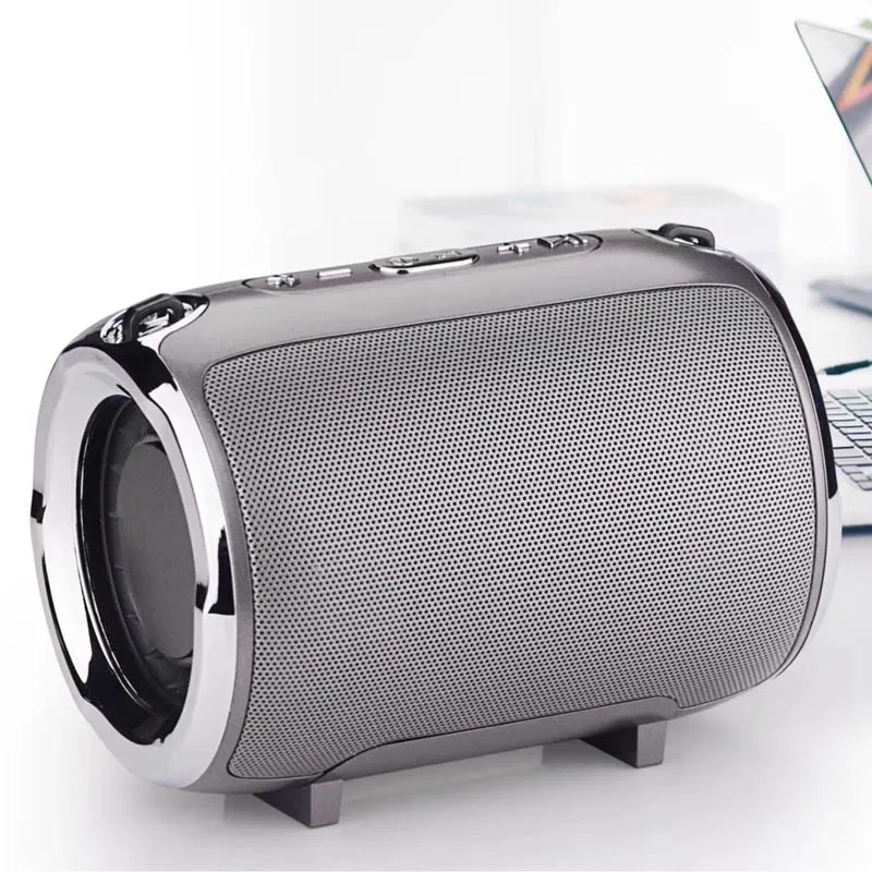 Portable Bluetooth speaker multi function Bluetooth speaker portable stereo bass effect outdoor speakers all electronic products