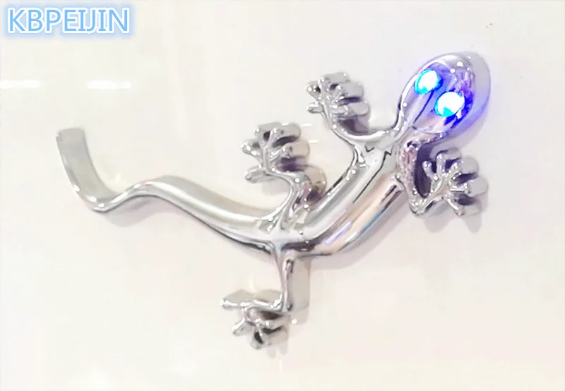 Автомобильная светодиодная лампа на солнечной батарее Gecko предупреждающая