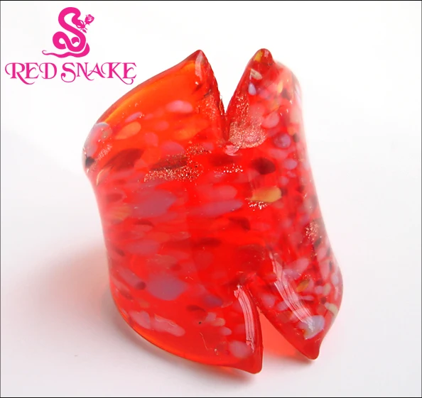 

RED SNAKE Fashion Ring Handmade Light Red with Color points Translucent Murano Glass Ring