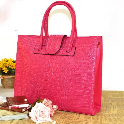 Женские сумки из крокодиловой кожи. Новая модная трендовая сумка через плечо - Цвет: Ярко-розовый