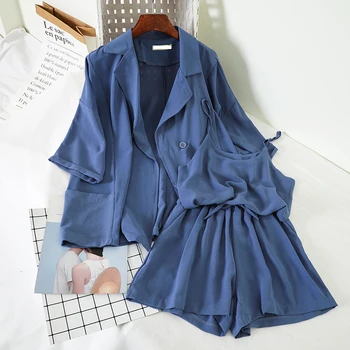 

2019 new women's two piece set Bottoming suspender suit collar jacket simple solid color elastic waist shorts three-piece