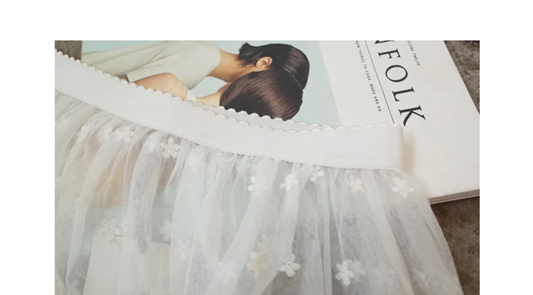 Spring and summer all-match white fashion beautiful lace basic bust skirt women short half slip petticoat underskirt lining lolita underskirt