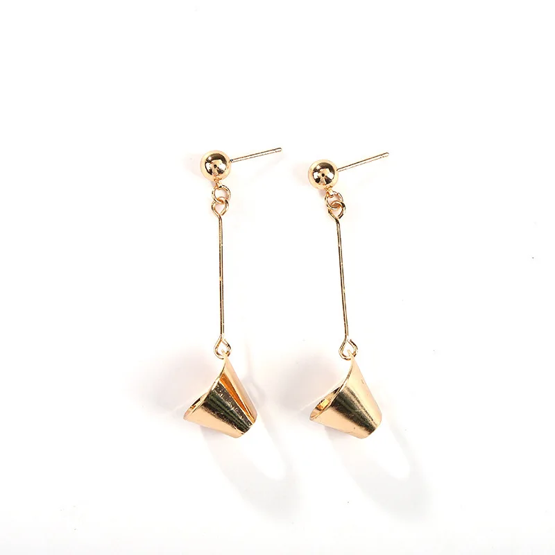 

Geometric Simple Designed Metallic Charm Dangle Earrings Exaggerated Silver Golden Drop Earrings For Women