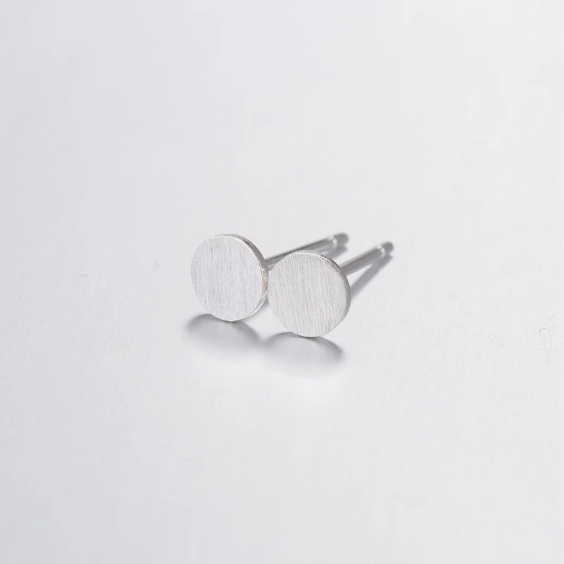 Hfarich 925 Sterling Silver Earrings for Women Simple Round Earrings Party Gift Minimalist Circle Stud Earrings Jewelry Fine Jewelry