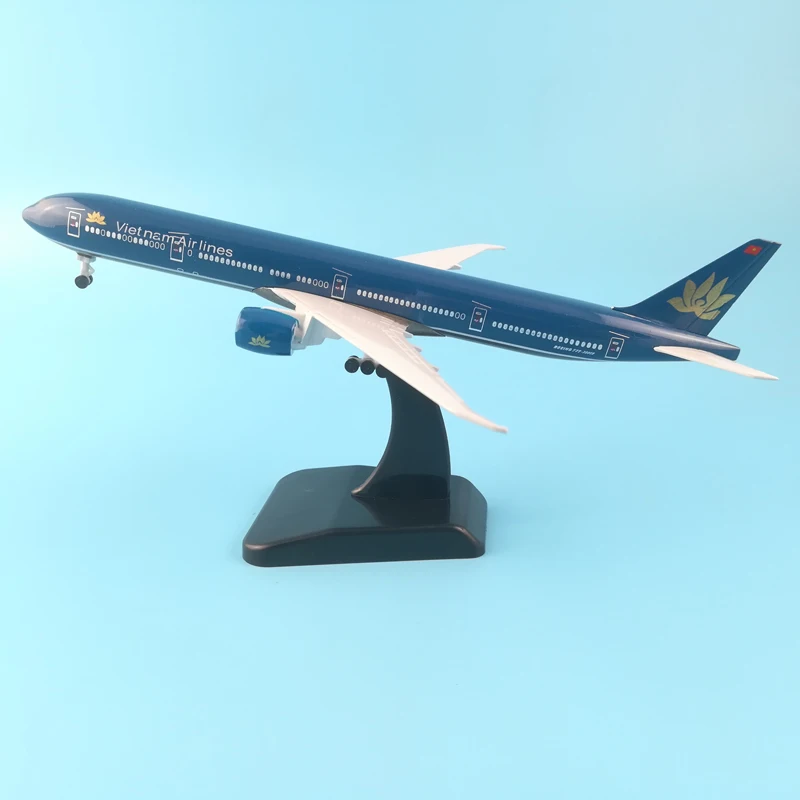 20CM 777 VIETNAM AIRLINES METAL ALLOY MODEL PLANE AIRCRAFT TOY WHEELS AIRPLANE BIRTHDAY GIFT