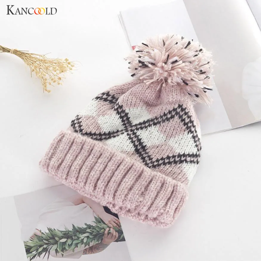 2017 New Pom Poms Winter Hat for Women Fashion Contrast Color Warm Hats